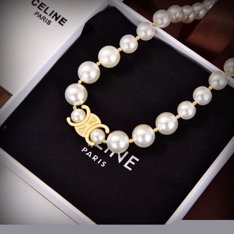 Ce**e necklaces